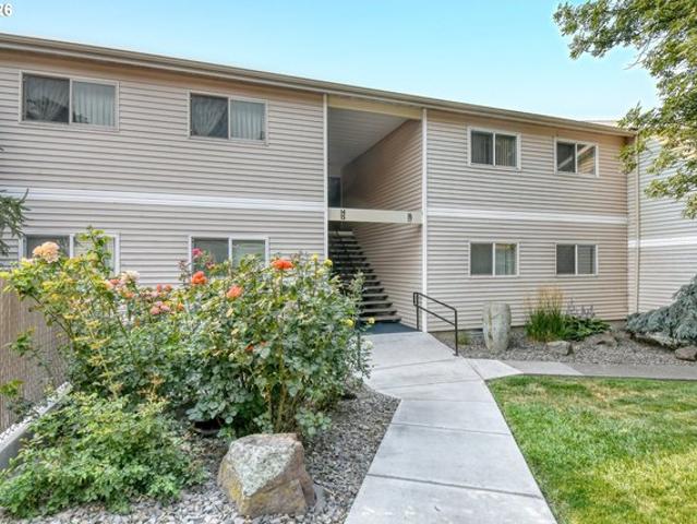 Condo for sale in Oregonia