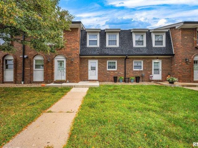 Condo for sale in Morton, Tazewell County