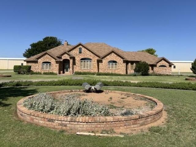 House for sale in Plainview, Texas
