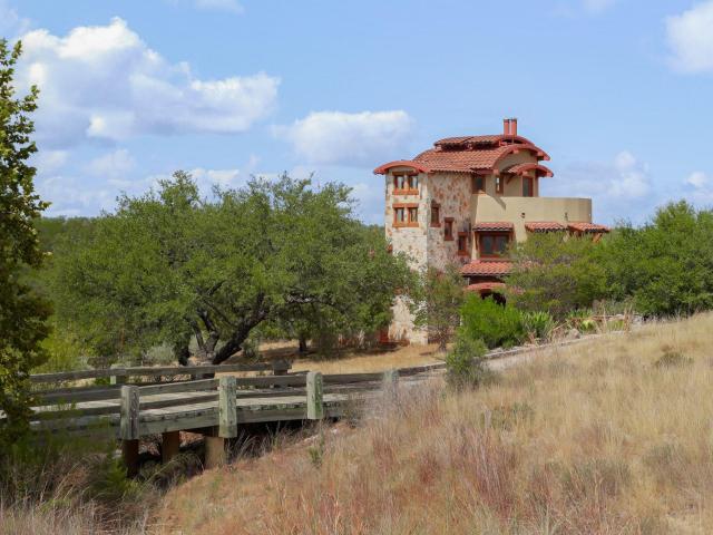 Farm for sale in Austin, Travis County