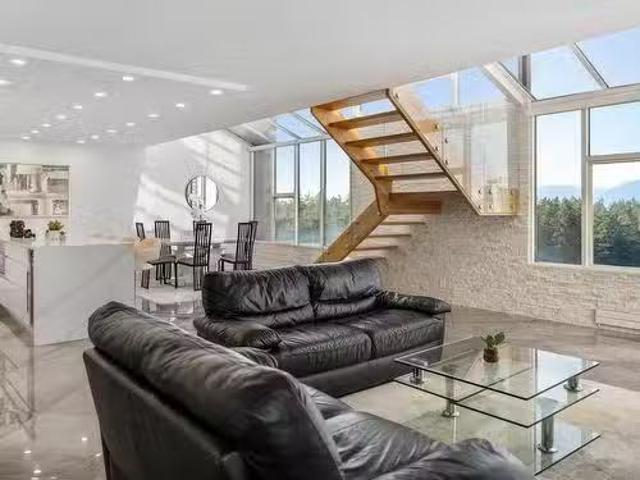 Condo for sale in Burnaby Condo for sale in Burnaby