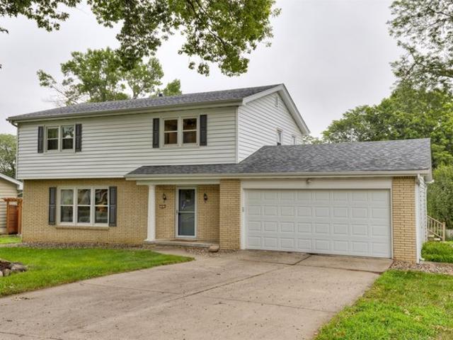 House for sale in Windsor Heights, Iowa