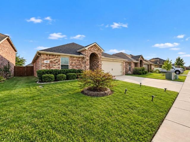 House for sale in Farmersville, Collin County