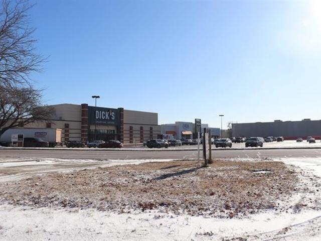 Commercial for sale in Janesville, Wisconsin