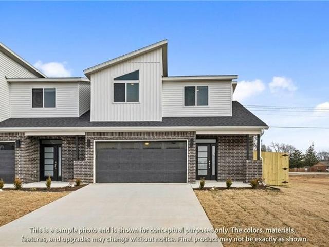 Townhouse for sale in Ark