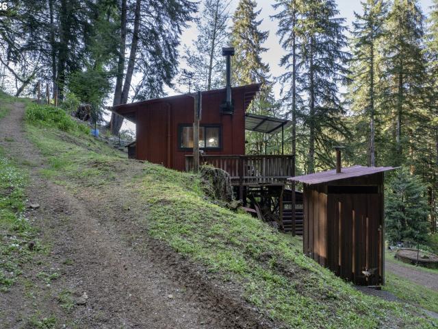 House for sale in Reedsport, Douglas County