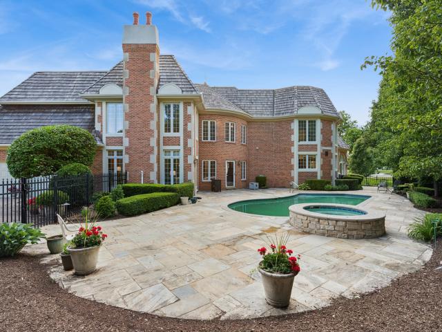 House for sale in Oak Brook, Illinois