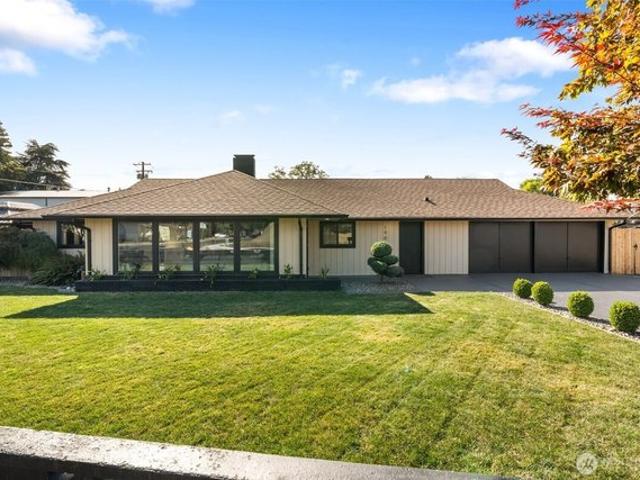 House for sale in Centralia, Lewis County