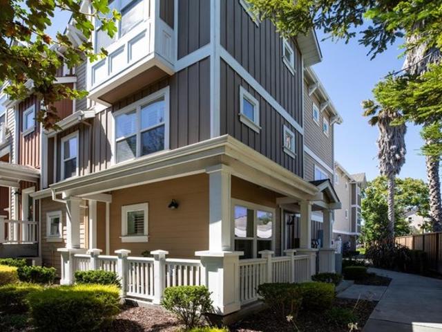 Townhouse for sale in Mountain View, California