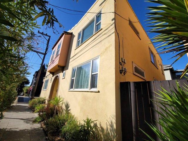 Condo for sale in Berkeley, California