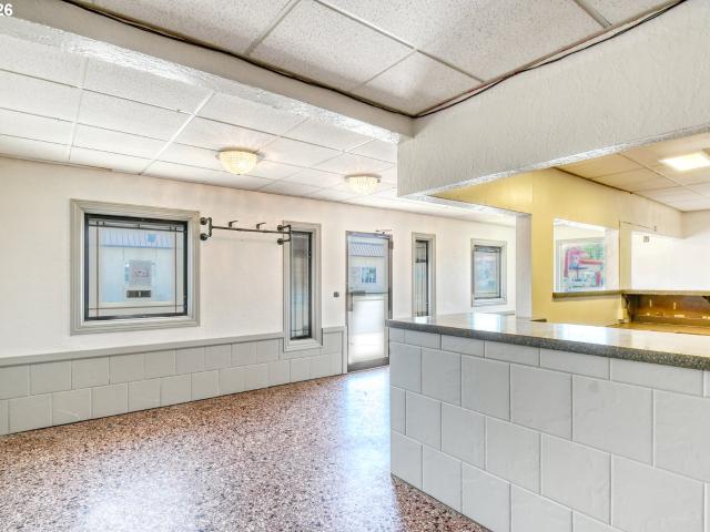 Commercial for sale in Oregonia