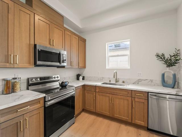 Apartment for rent in Van Nuys Neighborhood Council District, Canoga Park
