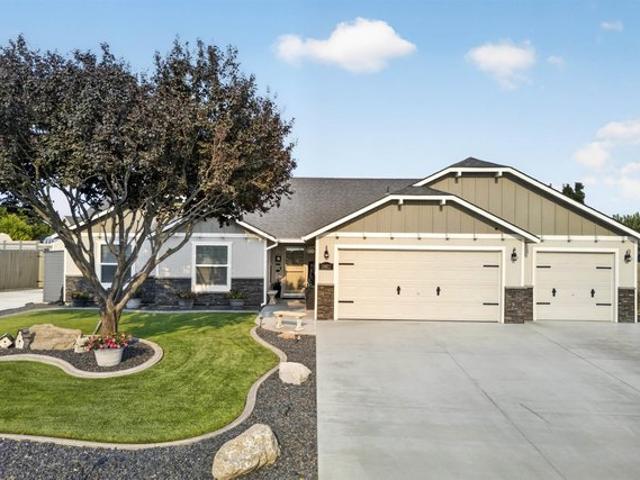 House for sale in West Richland, Washington