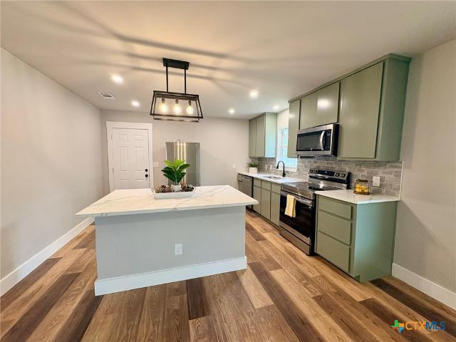 House for sale in Milam, Texas
