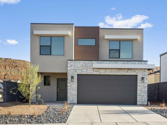 House for sale in Washington, Utah