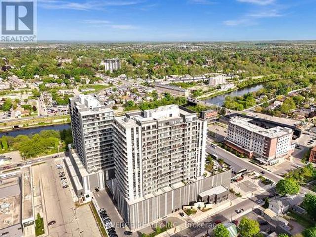 Condo for sale in Cambridge