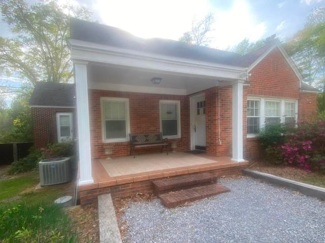 Commercial for sale in Clanton, Alabama