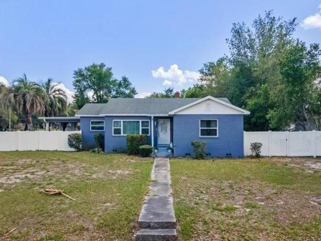 House for sale in Leesburg, Florida