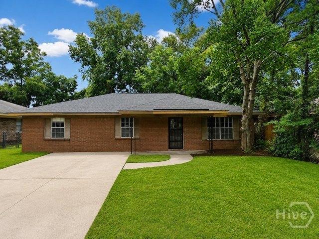 House for sale in Savannah, Georgia
