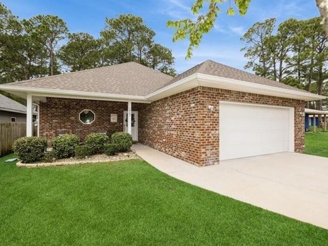 House for sale in Navarre, Florida