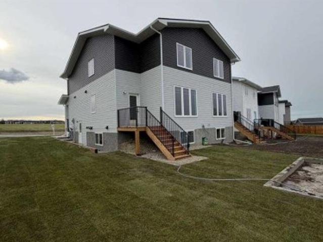House for sale in Town of Crossfield, Crossfield