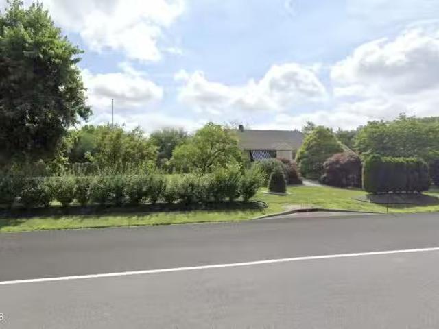 House for sale in Toms River