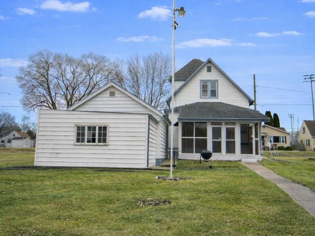 House for sale in Dixon, Illinois