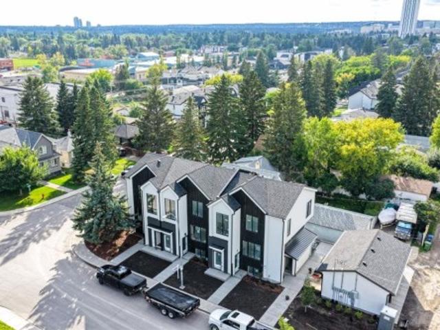 Townhouse for sale in Northwest, Alberta