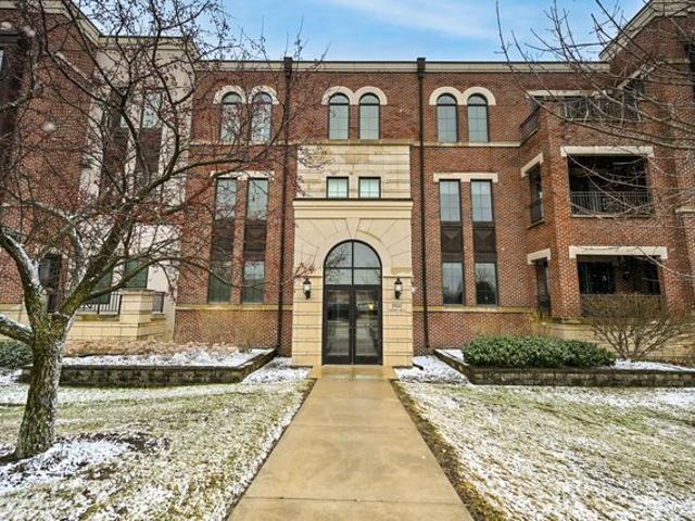 Condo for sale in Brookfield, Wisconsin
