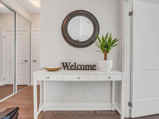 Condo for sale in Toronto, Golden Horseshoe