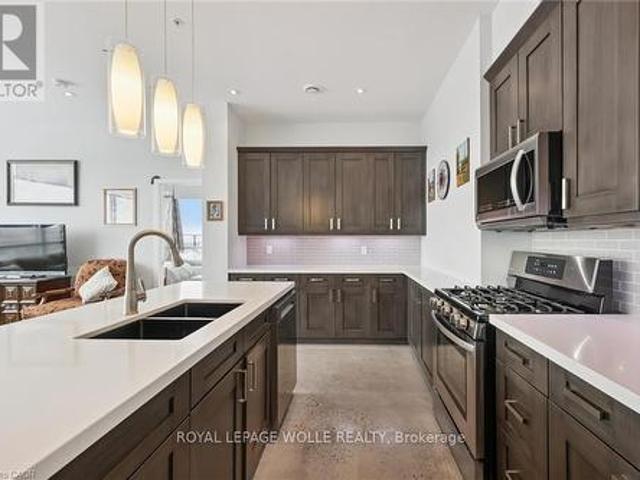 Condo for sale in Kitchener, Ontario