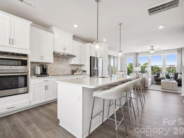 Townhouse for sale in Mecklenburg, North Carolina
