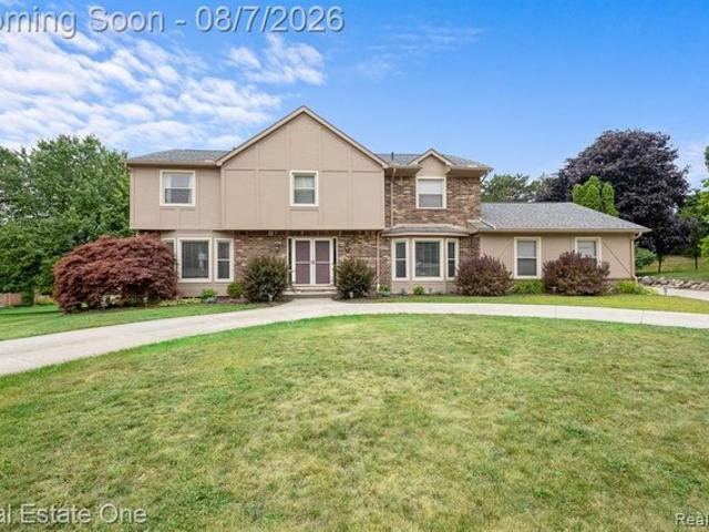 House for sale in Rochester Hills, Michigan
