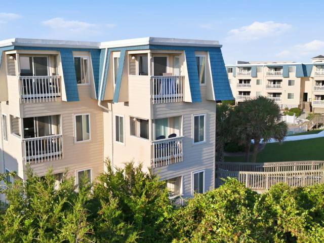 Condo for sale in Atlantic Beach, North Carolina