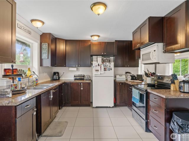 House for sale in Cosmopolis, Washington