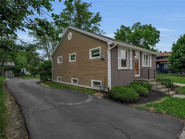 House for sale in West Seneca, New York