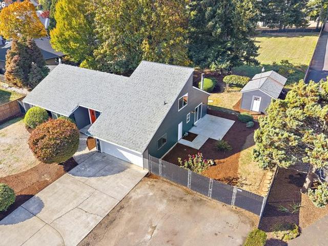 House for sale in Tower Vista, Oregon City