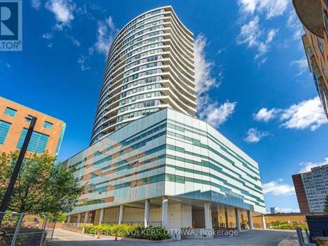 Condo for sale in Bay, Ottawa
