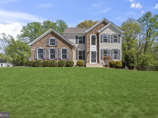 House for sale in Huntingtown, Maryland