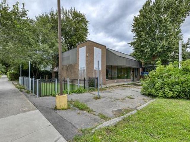 Commercial for sale in St. Leonard's, Quebec