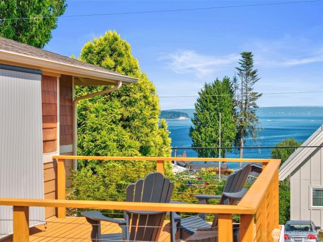 House for sale in Washington