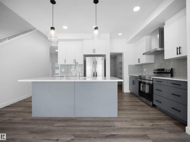 House for sale in Wedgewood, Alberta