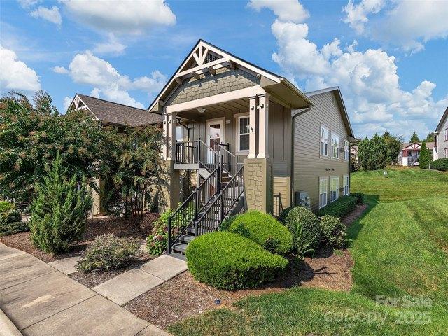Condo for sale in Hendersonville, North Carolina