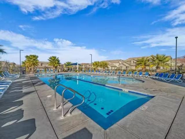 Condo for sale in Washington