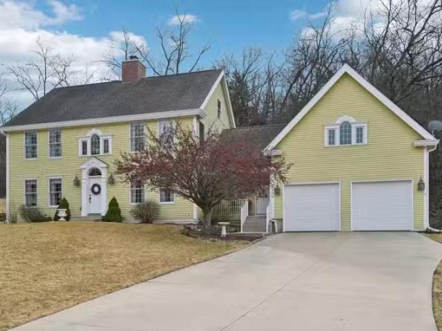 House for sale in Middleton House for sale in Middleton