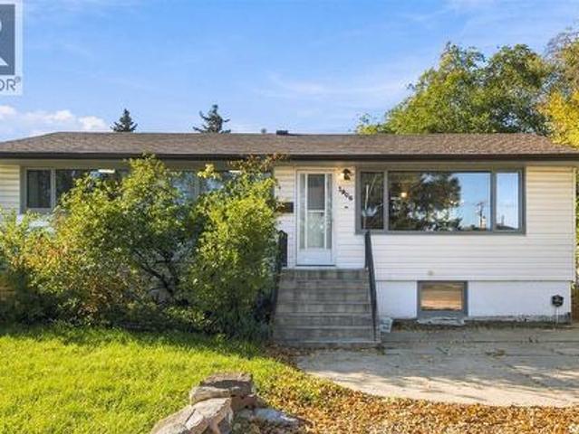 House for sale in Exhibition, Saskatoon