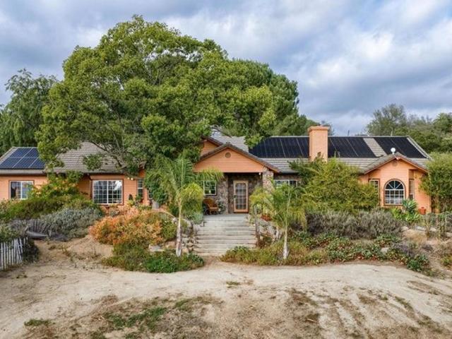 House for sale in Valley Center, California