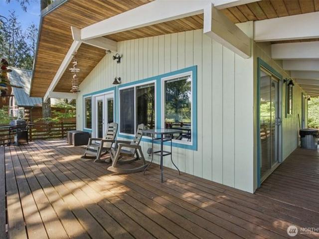 House for sale in Lakebay, Washington