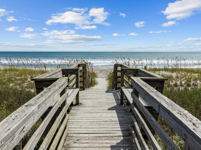 House for sale in Emerald Isle, North Carolina