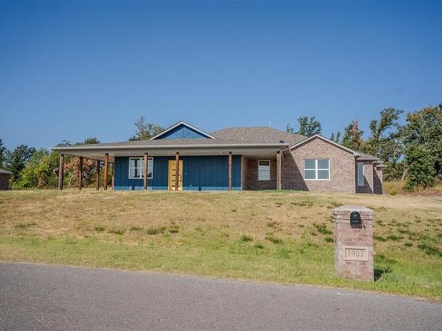House for sale in Choctaw, Oklahoma County